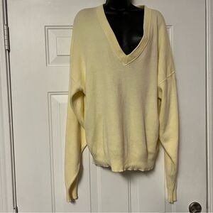 Vintage 80s Jantzan Drop shoulder V Neck Oversized Pastel Yellow Sweater XL